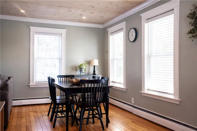 $529,000 | 7 Squantum Street, Cranston, RI 02920