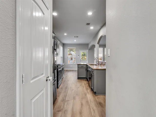 $2,750 | 948 Ponte Serra Drive, League City, TX 77573