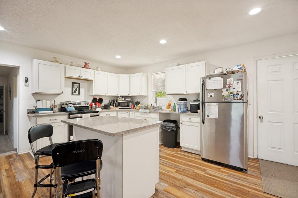 402 Jones Street Tom Bean, TX 75491 - Photo 11 of 31