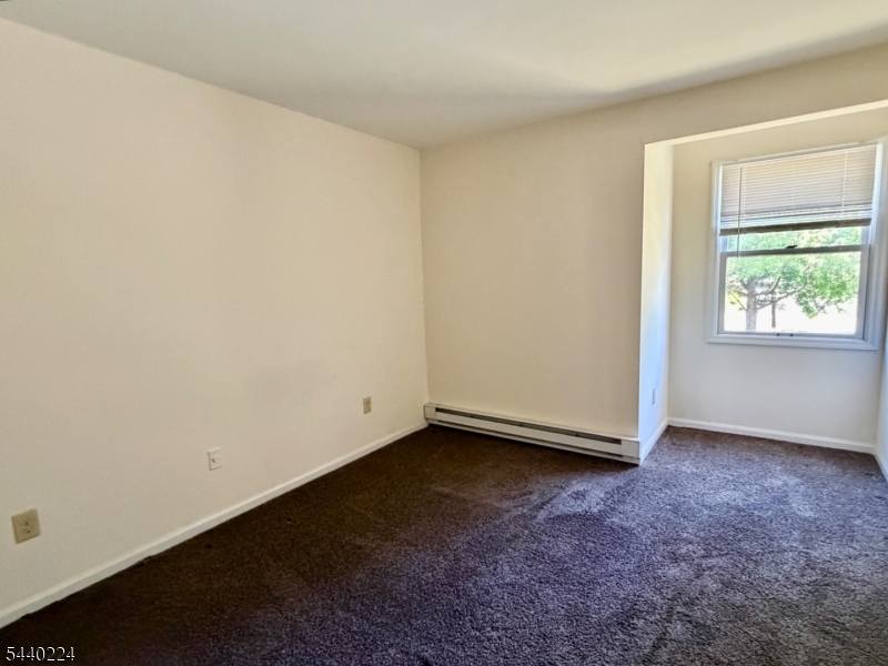 7 Oak Ridge Road West Milford, NJ 07435 - Photo 4 of 7