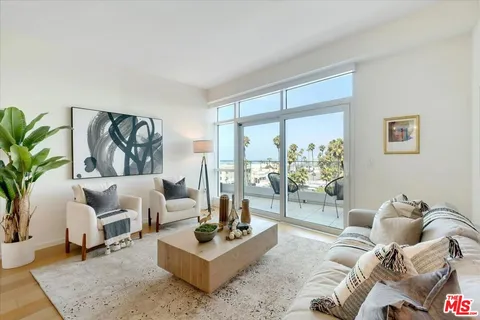 $2,700,000 | 1705 Ocean Avenue, Unit 502, Santa Monica, CA 90401