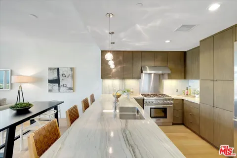 $2,700,000 | 1705 Ocean Avenue, Unit 502, Santa Monica, CA 90401