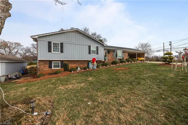 $397,000 | 100 Monroe Drive, Lexington, NC 27295