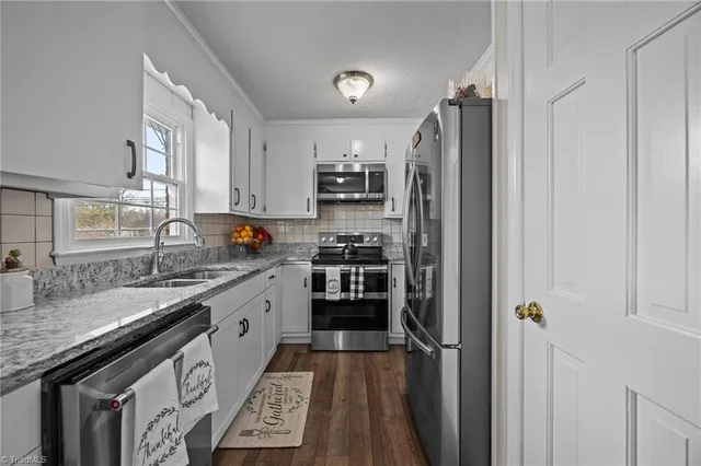 $397,000 | 100 Monroe Drive, Lexington, NC 27295