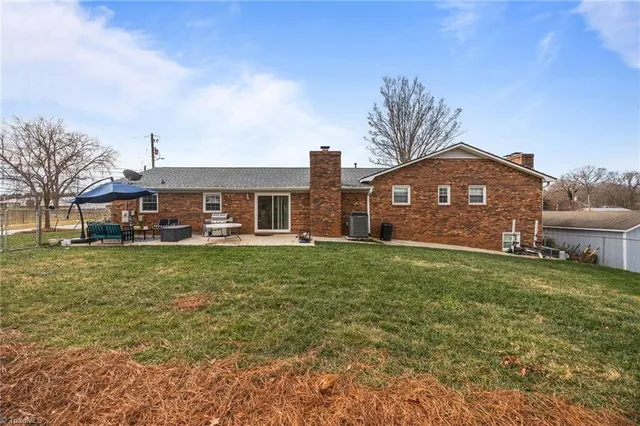 $397,000 | 100 Monroe Drive, Lexington, NC 27295