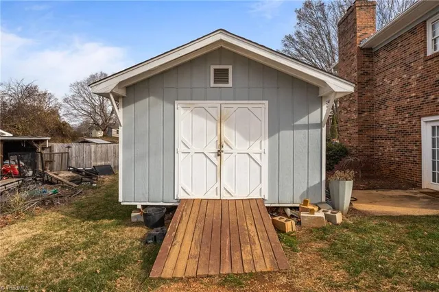 $397,000 | 100 Monroe Drive, Lexington, NC 27295