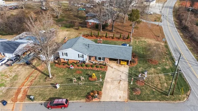 $397,000 | 100 Monroe Drive, Lexington, NC 27295
