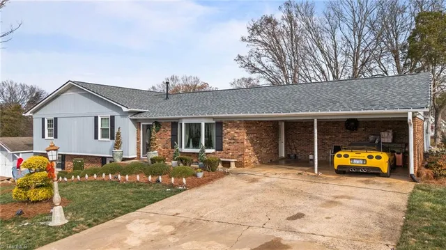 $397,000 | 100 Monroe Drive, Lexington, NC 27295