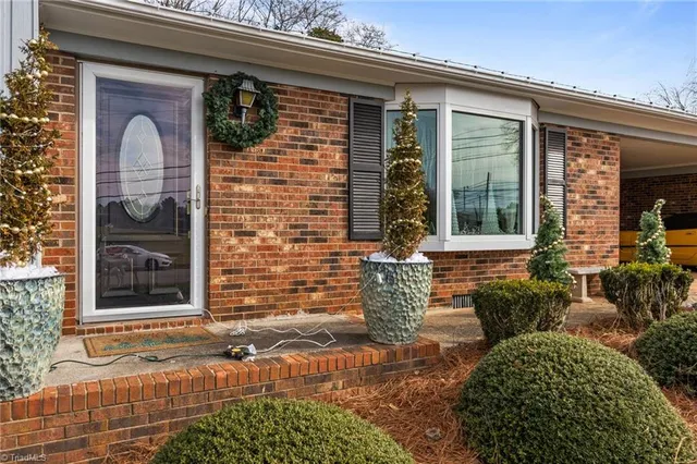 $397,000 | 100 Monroe Drive, Lexington, NC 27295