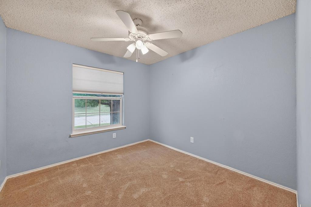 1001 Ridge Top Drive Burleson, TX 76028 - Photo 16 of 37