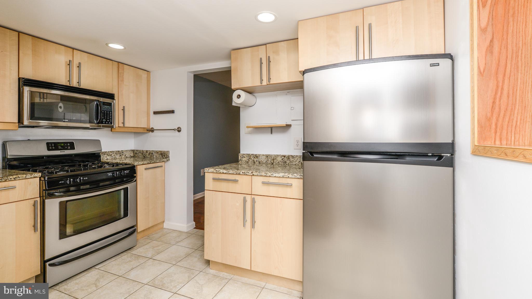 1414 Northgate Square, Unit 12B Reston, VA 20190 - Photo 3 of 30 Kitchen