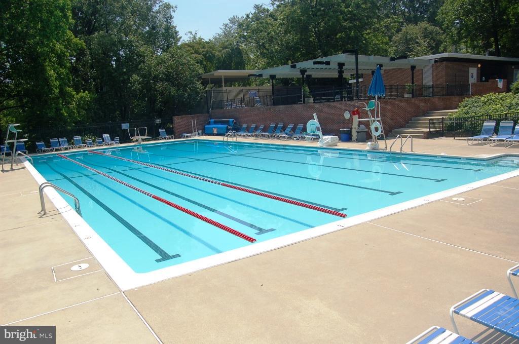 1414 Northgate Square, Unit 12B Reston, VA 20190 - Photo 28 of 30 Reston Community Pool