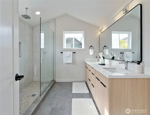 $619,950 | 6918 Flora Avenue South, Seattle, WA 98108