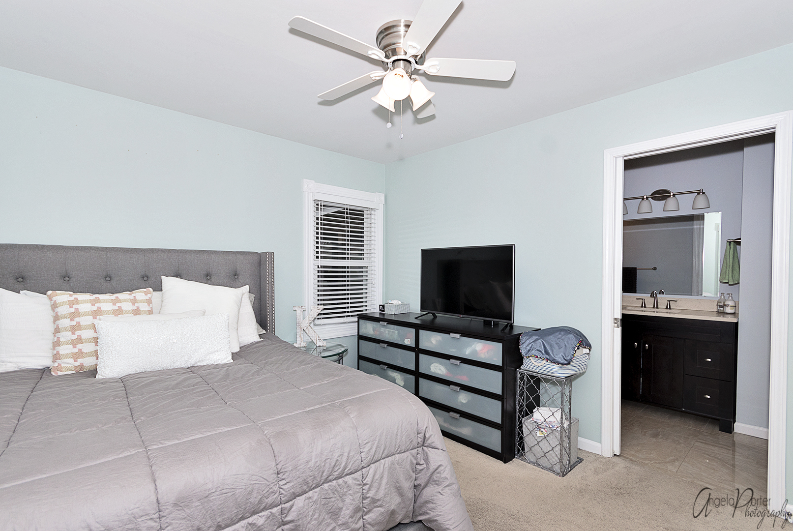184 Glendale Road Buffalo Grove, IL 60089 - Photo 16 of 33 Gallery Image 16