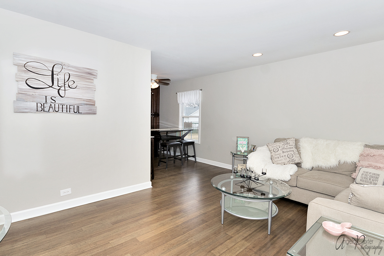 184 Glendale Road Buffalo Grove, IL 60089 - Photo 6 of 33 Gallery Image 6