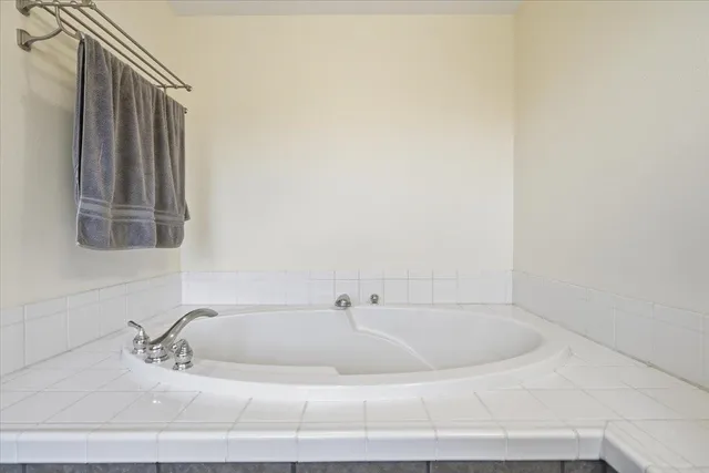 $1,100,000 | Undisclosed Address, Davenport, WA 99122