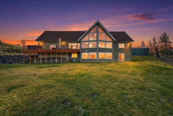 $775,000 | 41031 Pineridge Drive East, Unit E, Davenport, WA 99122