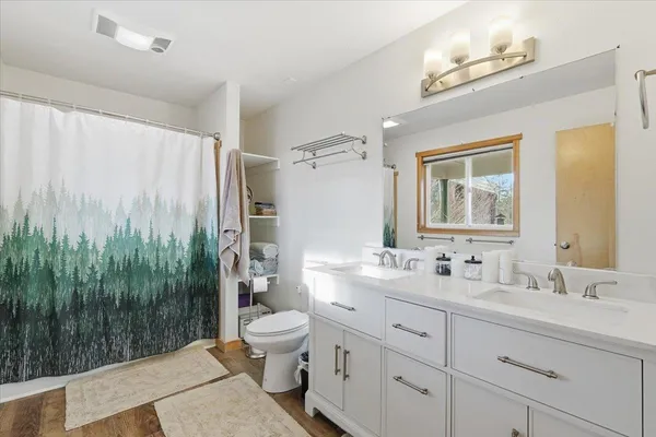 $775,000 | 41031 Pineridge Drive East, Unit E, Davenport, WA 99122