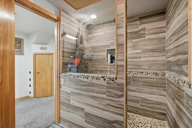 $1,100,000 | Undisclosed Address, Davenport, WA 99122