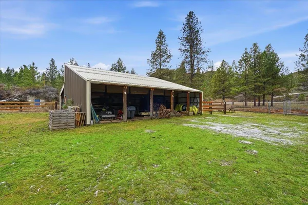 $775,000 | 41031 Pineridge Drive East, Unit E, Davenport, WA 99122