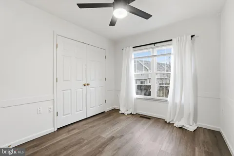 $459,000 | 22987 Fontwell Square, Sterling, VA 20166