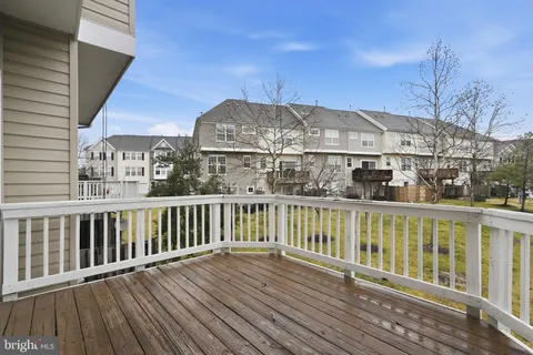 $459,000 | 22987 Fontwell Square, Sterling, VA 20166