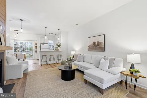 $459,000 | 22987 Fontwell Square, Sterling, VA 20166