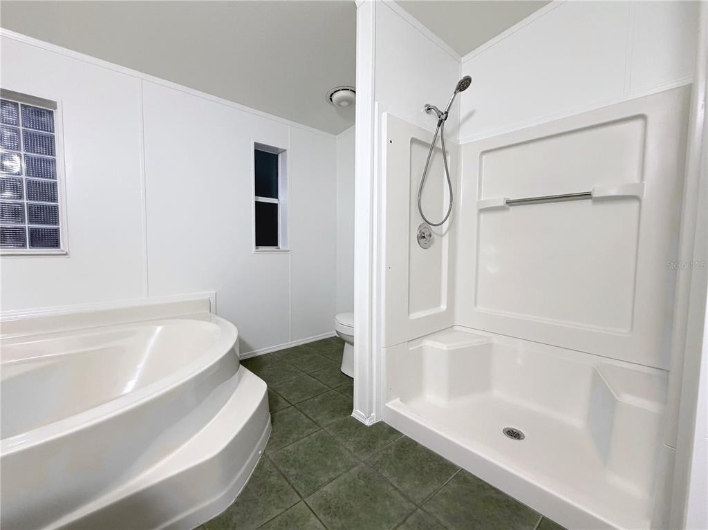 8231 Northeast 111th Street Bronson, FL 32621 - Photo 11 of 19