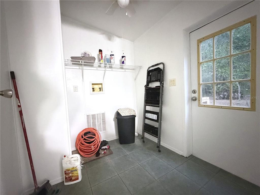 8231 Northeast 111th Street Bronson, FL 32621 - Photo 16 of 19