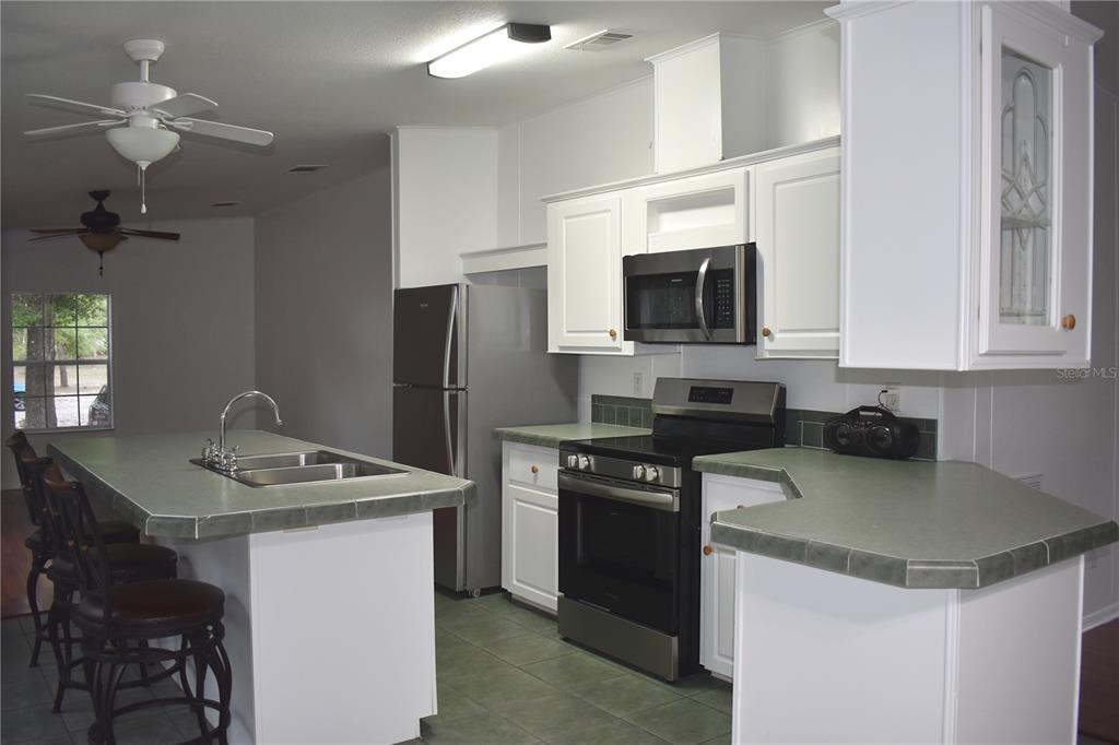 8231 Northeast 111th Street Bronson, FL 32621 - Photo 5 of 19