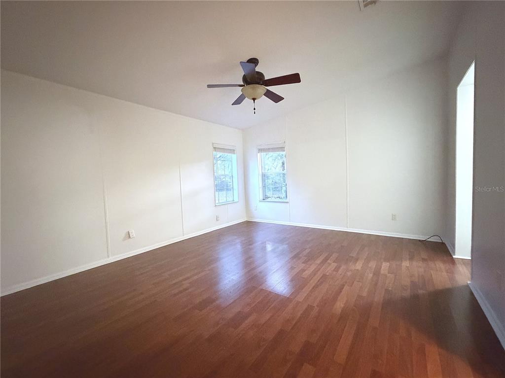 8231 Northeast 111th Street Bronson, FL 32621 - Photo 8 of 19