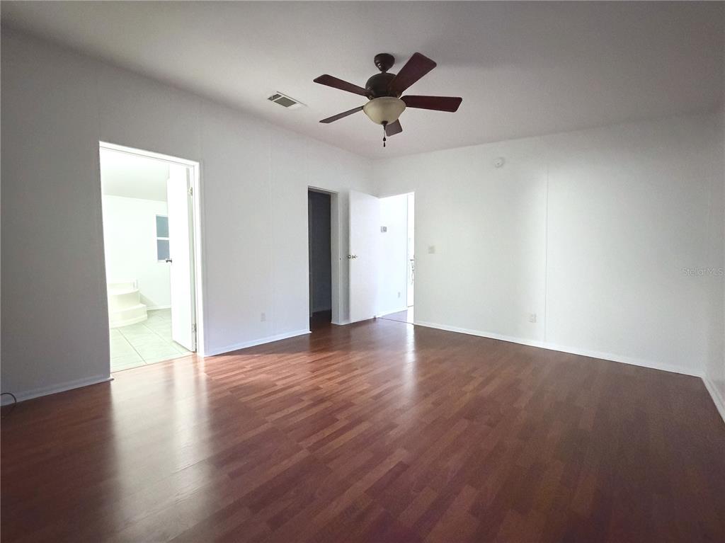 8231 Northeast 111th Street Bronson, FL 32621 - Photo 9 of 19