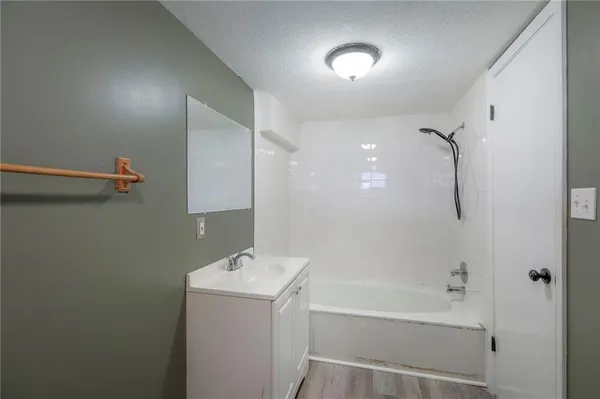 $247,500 | 201 South Shrank Avenue, Independence, MO 64056