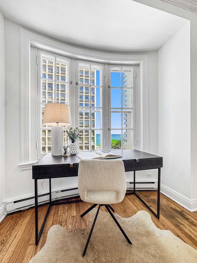 70 East Scott Street, Unit 605 Chicago, IL 60610 - Photo 12 of 29