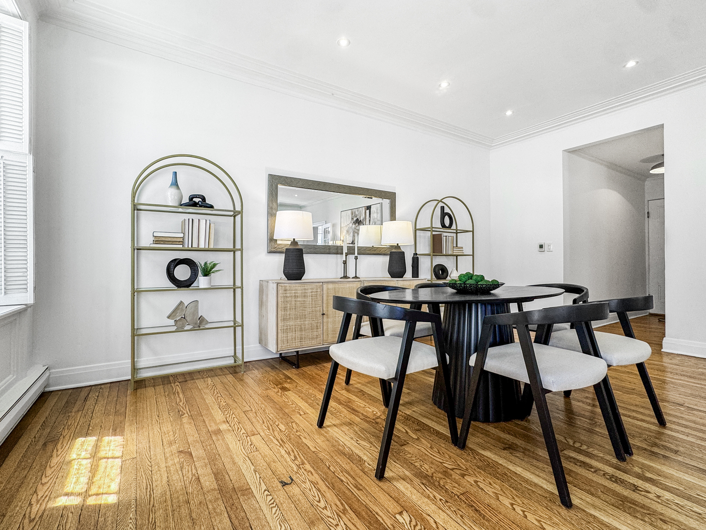 70 East Scott Street, Unit 605 Chicago, IL 60610 - Photo 9 of 29