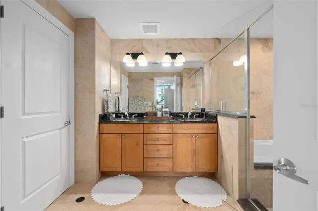 $599,900 | 101 South Eola Drive, Unit 1207, Orlando, FL 32801