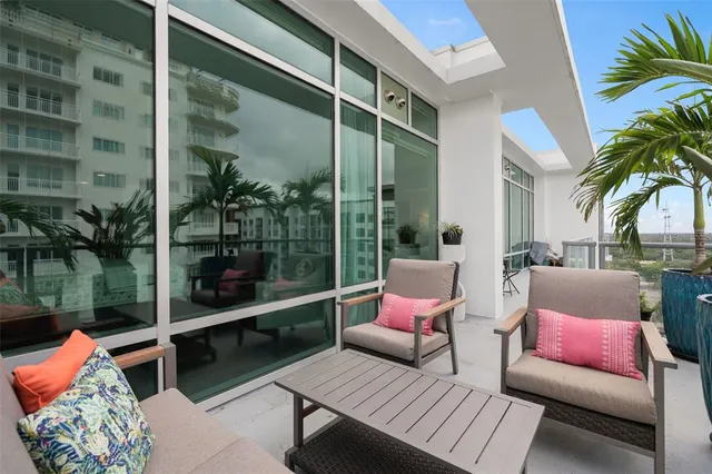 $599,900 | 101 South Eola Drive, Unit 1207, Orlando, FL 32801