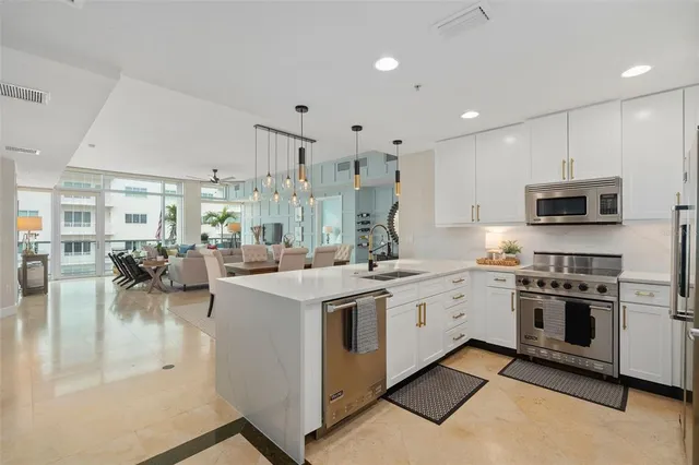 $599,900 | 101 South Eola Drive, Unit 1207, Orlando, FL 32801