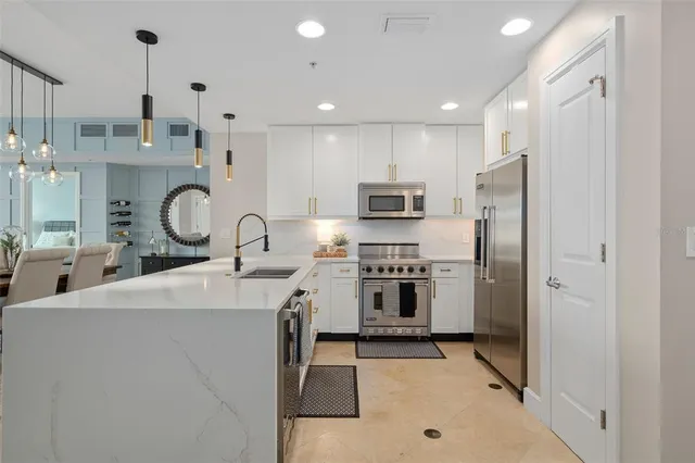 $599,900 | 101 South Eola Drive, Unit 1207, Orlando, FL 32801