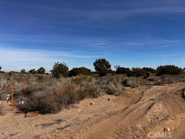 0 Rd Phelan Ca Phelan, CA 92371 - Photo 4 of 15 a view of a mountain with a outdoor space