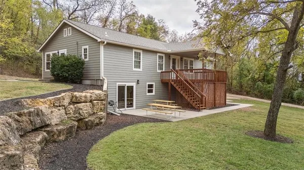 $482,000 | 11750 46th Street, Perry, KS 66073