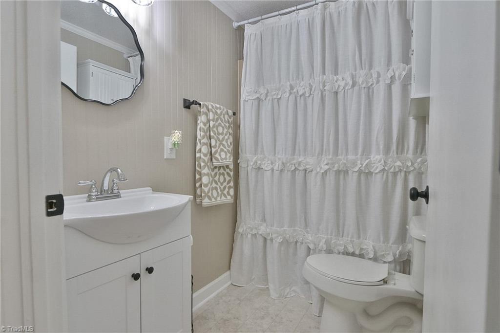 1279 Hoots Road Ronda, NC 28670 - Photo 22 of 45 Gallery Image 22