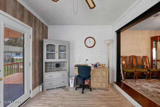 $449,900 | 116 Oak Street, Jacksboro, TN 37757