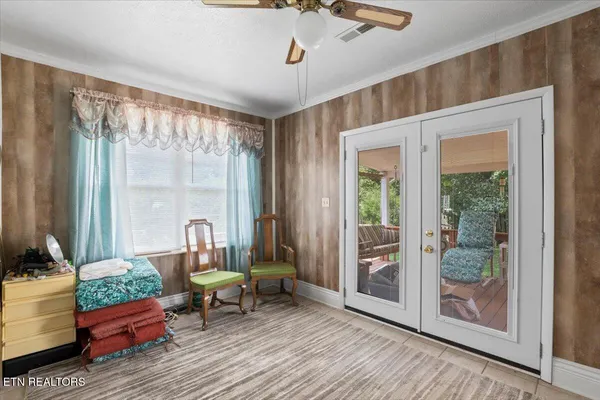 $439,900 | 116 Oak Street, Jacksboro, TN 37757