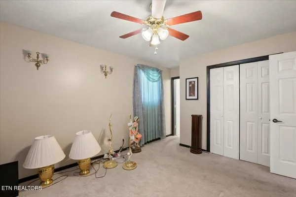 $439,900 | 116 Oak Street, Jacksboro, TN 37757