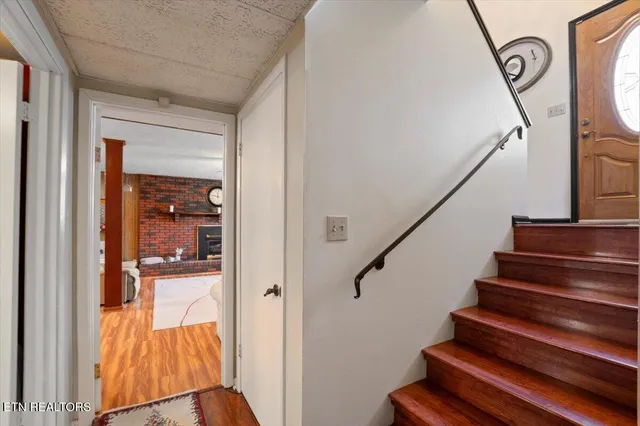 $449,900 | 116 Oak Street, Jacksboro, TN 37757