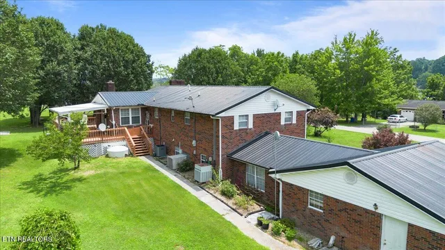 $449,900 | 116 Oak Street, Jacksboro, TN 37757