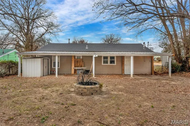 $129,900 | 9866 Dennis Drive, St. Louis, MO 63136