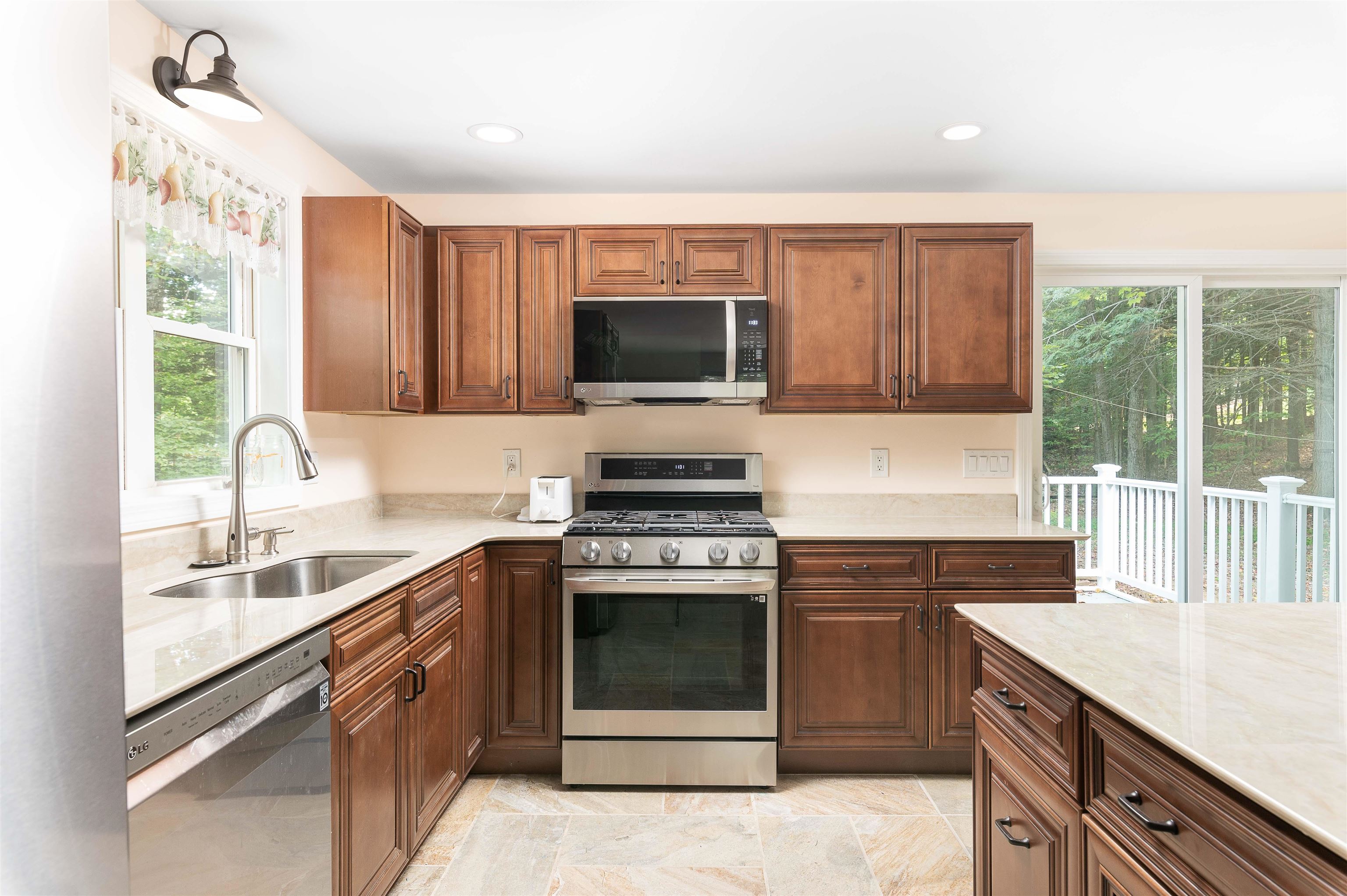 152 Town Line Road Conway, NH 03818 - Photo 5 of 26