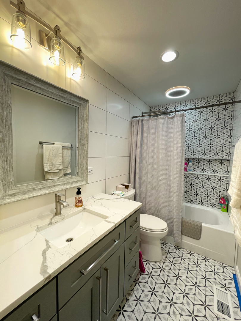 S005 Pleasant Hill Road Wheaton, IL 60187 - Photo 5 of 13
